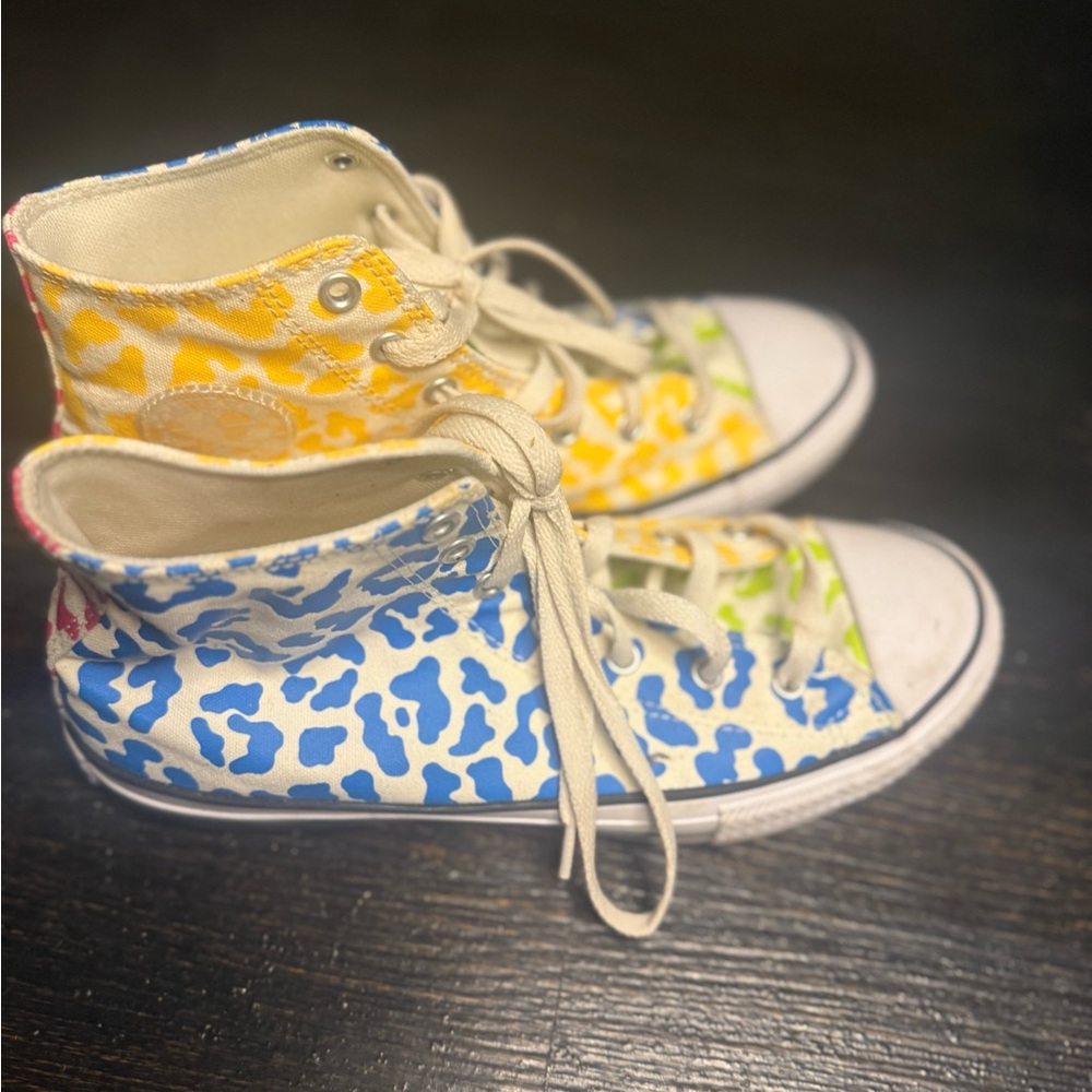 Converse Chuck Taylor All Star High Top Multi Color Leopard Print 672089F Mens 6 - Picture 2 of 5